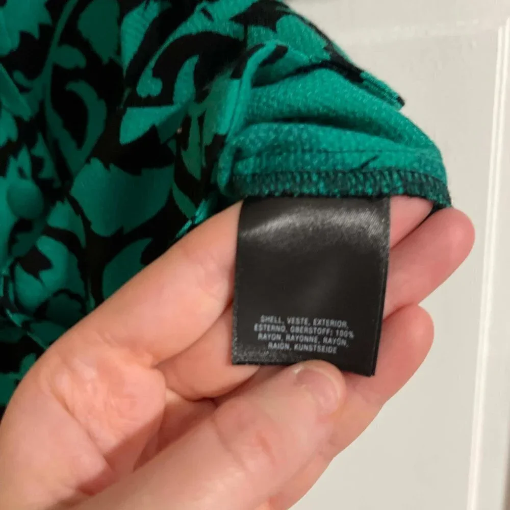 Maeve by Anthropologie Green Black Floral Scalloped Edge Top Assey Blouse Size 6 - Picture 8 of 12